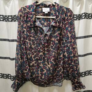 Chloe Oliver multicolored leopard print chiffon sheer puff sleeve V-neck top L‎